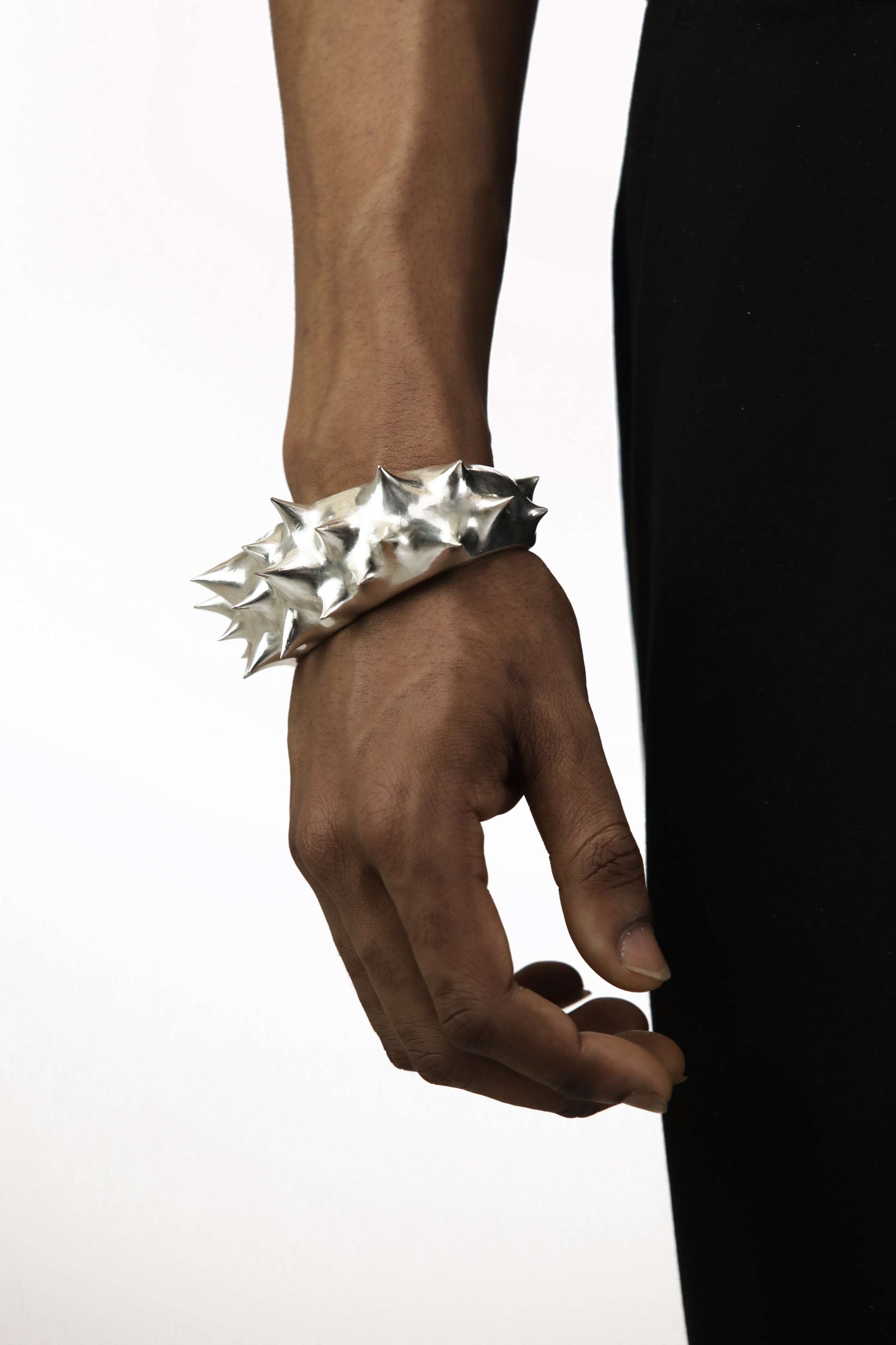 PUNCTURE CUFF