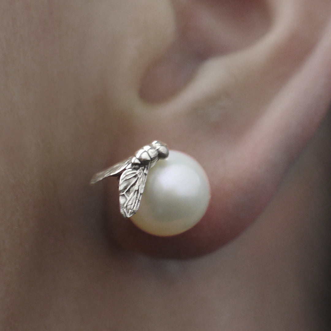ROTTEN PEARL EARRING