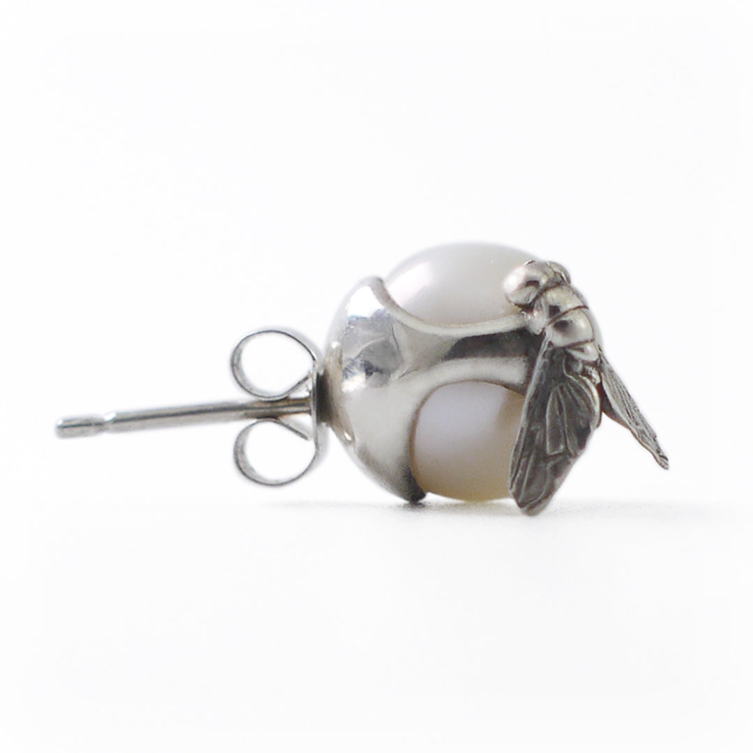 ROTTEN PEARL EARRING