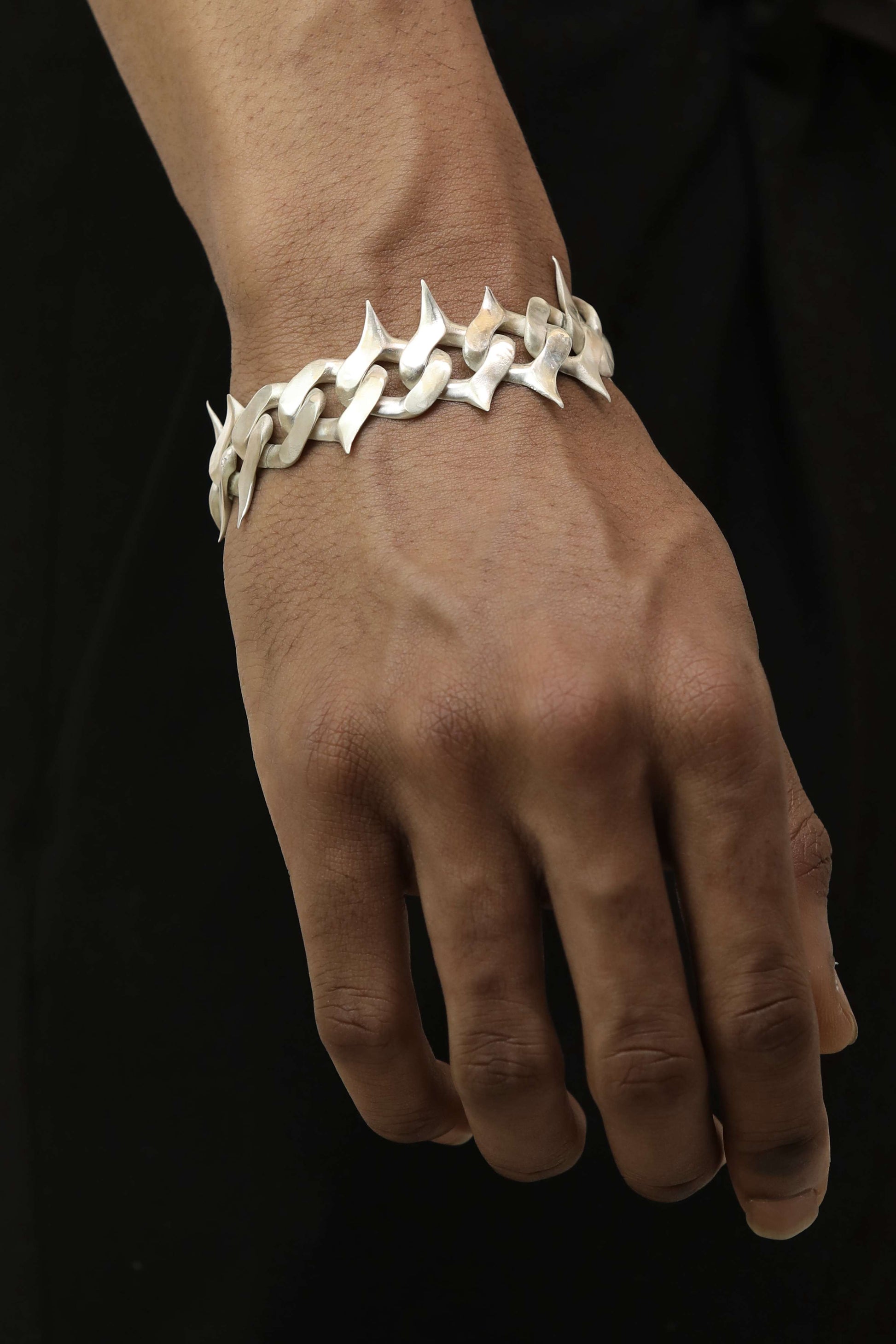 SCATTER CHAIN BRACELET