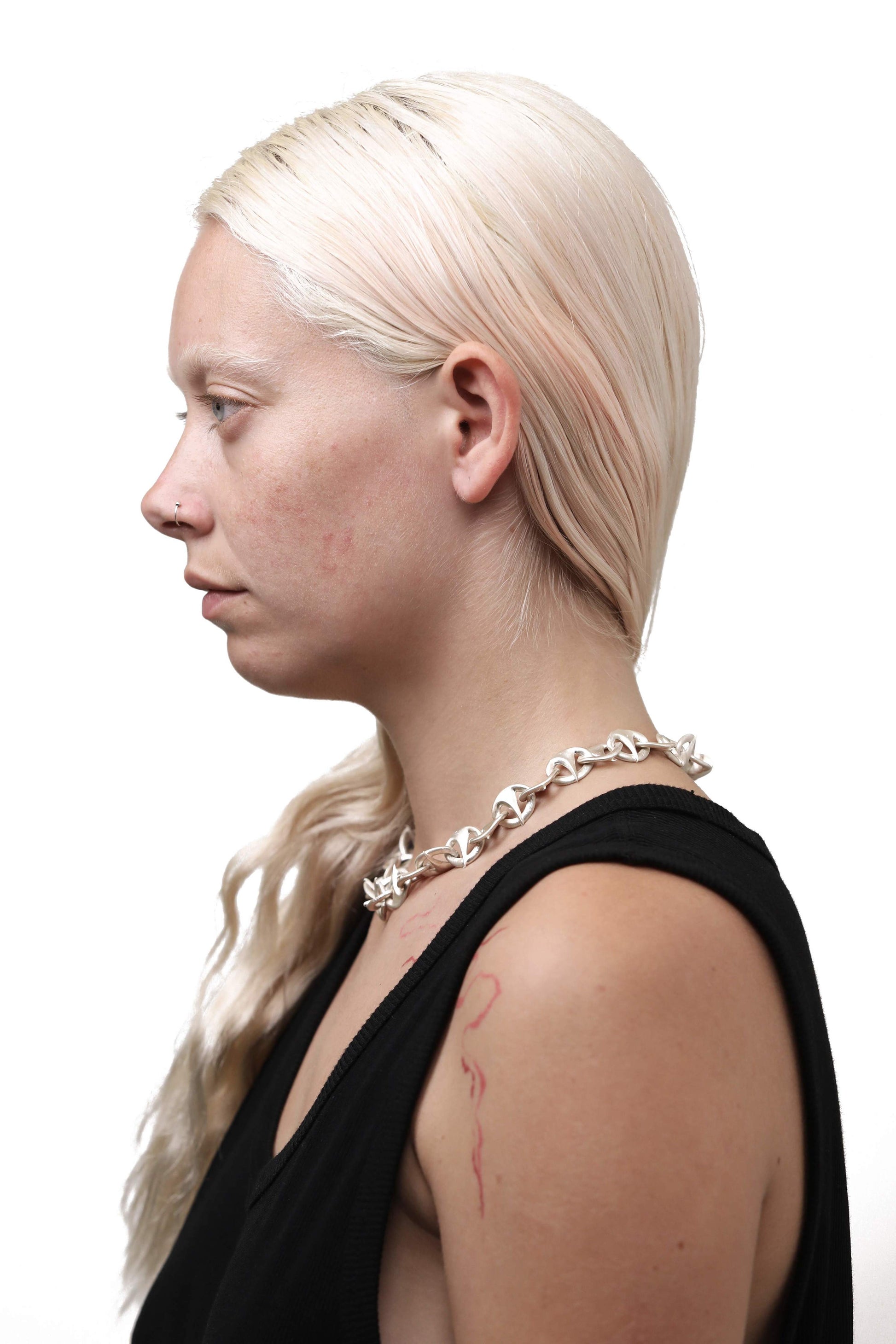 HAWTHORN CHAIN NECKLACE