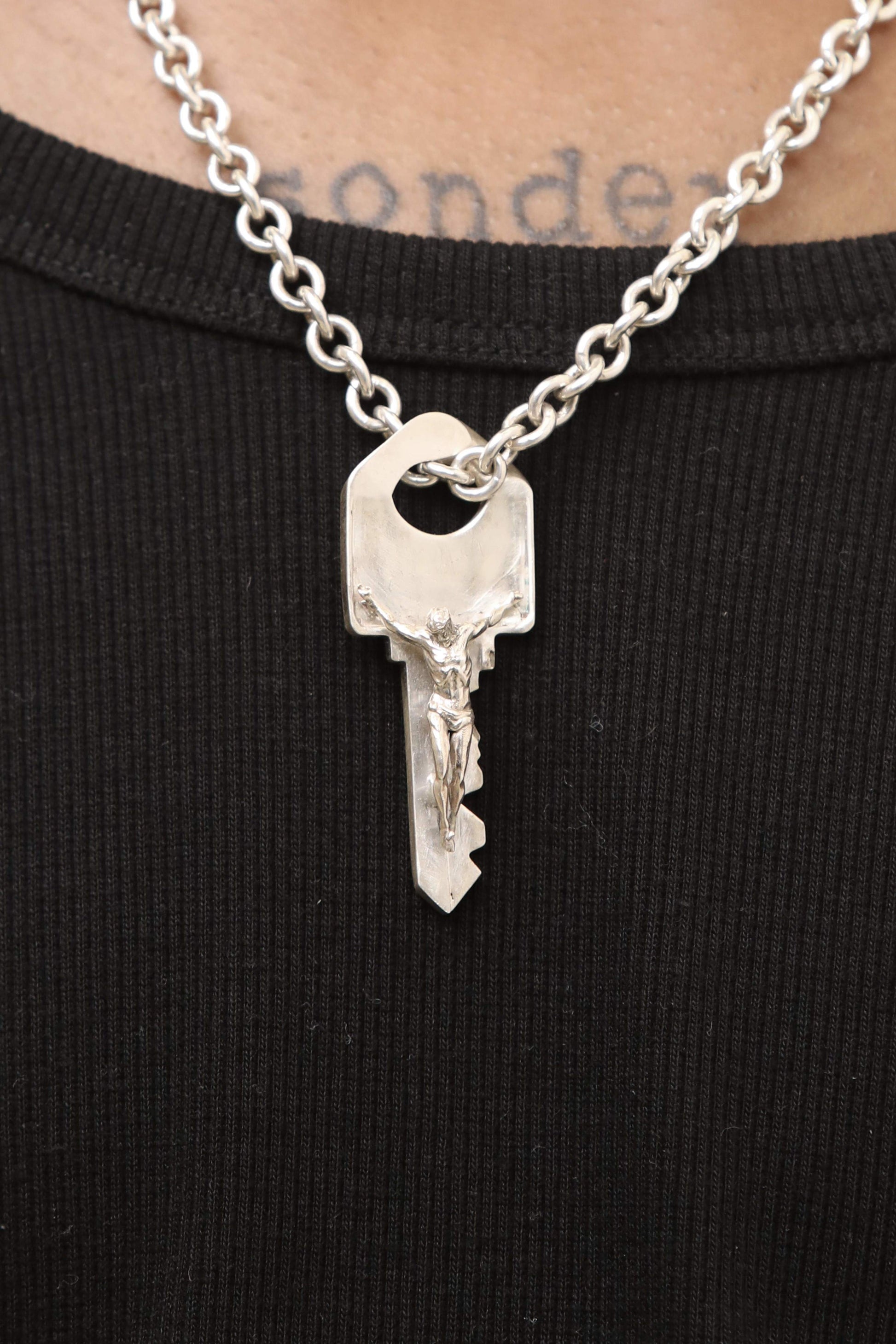 MASTER KEY PENDANT
