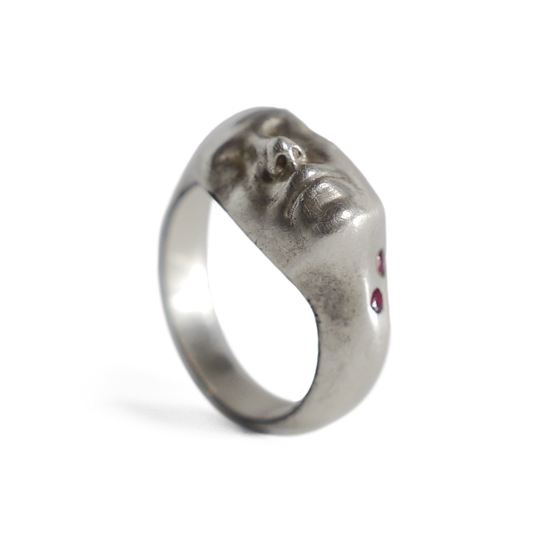 VAMPIRE RING