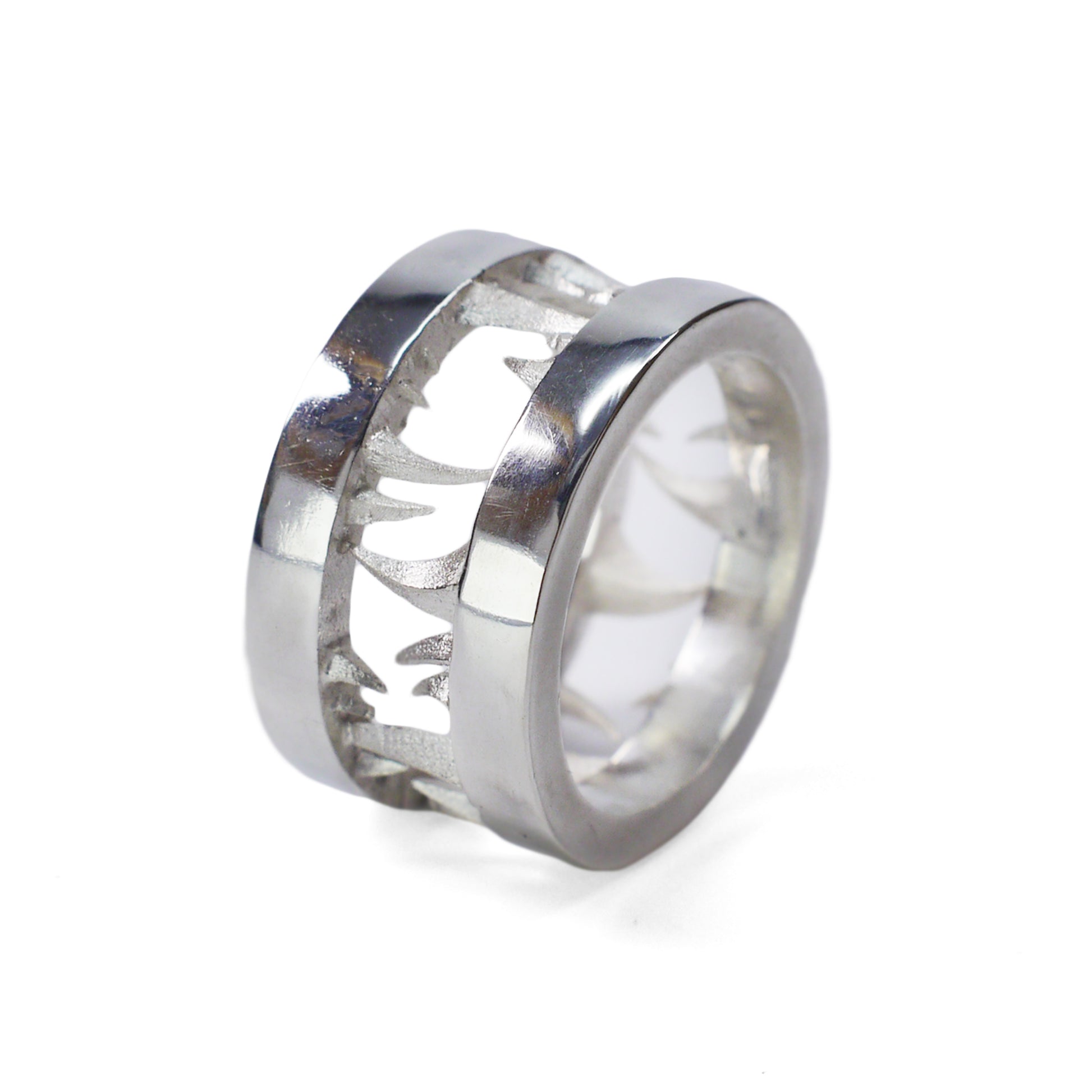 Thorn Band Ring
